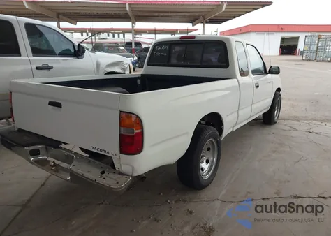 1997 Toyota Tacoma z USA, uszkodzony, nr VIN 4TAVL52N9VZ320824